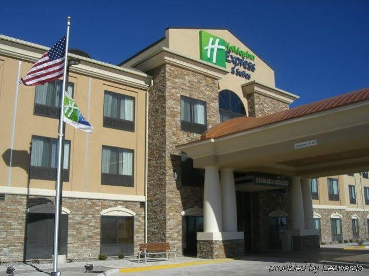 Holiday Inn Express Hays, An Ihg Hotel Exterior photo